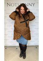 Kép 3/5 - női téli kabát barna kapucnival óriás cipzárral és csattal mandzsettával vagány 50-es