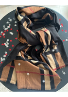 Kép 5/5 - sötétbarna, fekete kockás sál női karácsony ajándék gyapjú