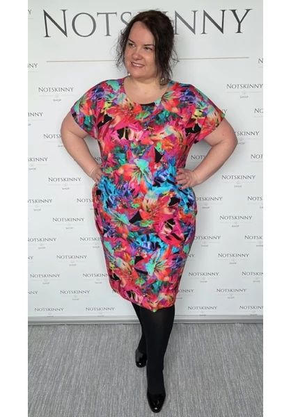 pompás színekben női ruha, rövid ujjak, svéd zseb