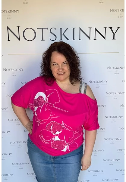 darkwin vállvillantós magenta felső strasszokkal rugalmas anyagból virág mintával