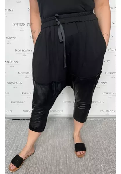 női fekete molett bőrbetétes gumis derekú nadrág