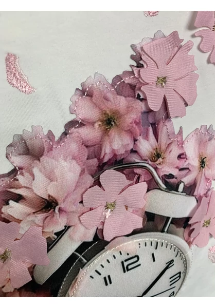 nagy méretű női fehér póló, felső, pink 3D-s virágokkal, órával, molett, plussize