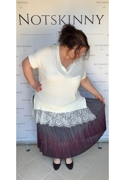 rakott női szoknya molett plus size pliszírozott színátmenetes bordóval az alján
