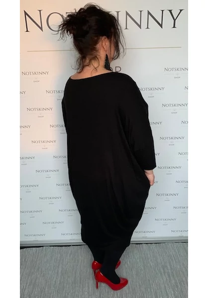 fekete taffi női extra nagy klasszik ruha, molett, xxl, plussize, lefelé szűkül, kerek nyak