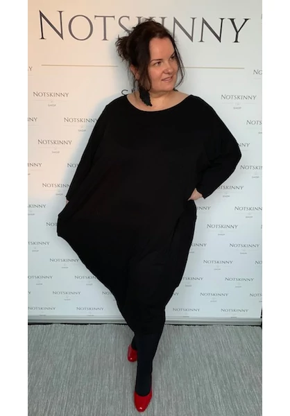 fekete taffi női extra nagy klasszik ruha, molett, xxl, plussize, lefelé szűkül, kerek nyak